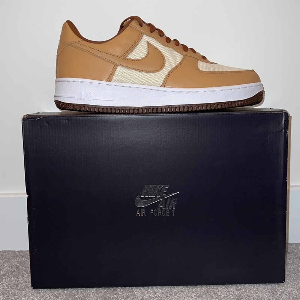 Dead Stock Nike Air Force 1 Acorn (2021) Size US 9